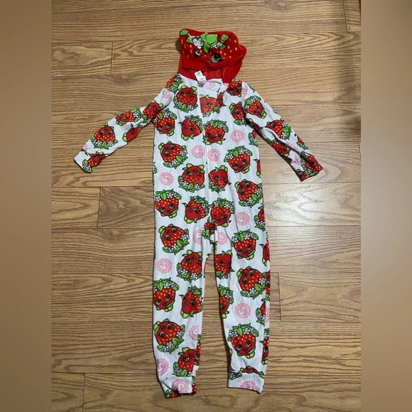 Shopkins Girls Pajamas Medium - Picture 1 of 3